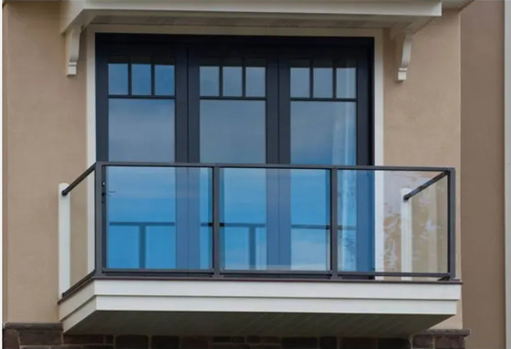 Best Modern Design Glass Fence and Stainless Steel Glass Pool Fence Spigot Frameless Glass Balcony Railing